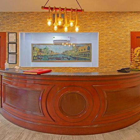Treebo Corporate Park Hotel New Delhi Buitenkant foto