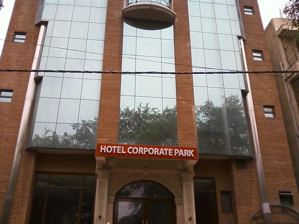 Treebo Corporate Park Hotel New Delhi Buitenkant foto