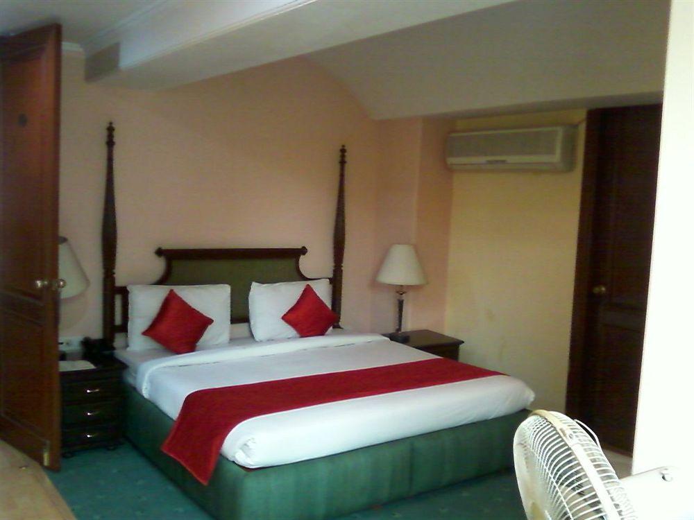 Treebo Corporate Park Hotel New Delhi Buitenkant foto