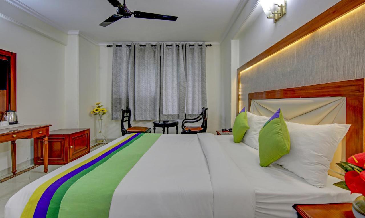 Treebo Corporate Park Hotel New Delhi Buitenkant foto