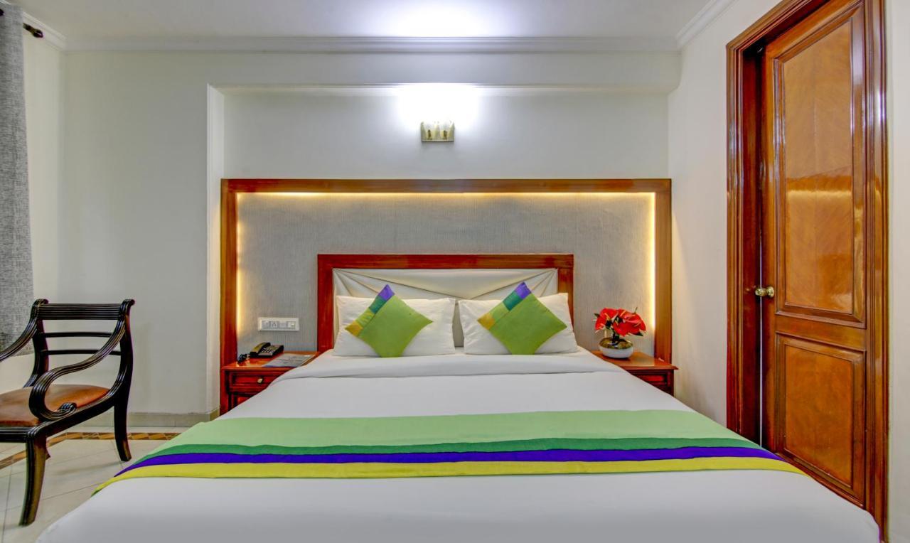 Treebo Corporate Park Hotel New Delhi Buitenkant foto