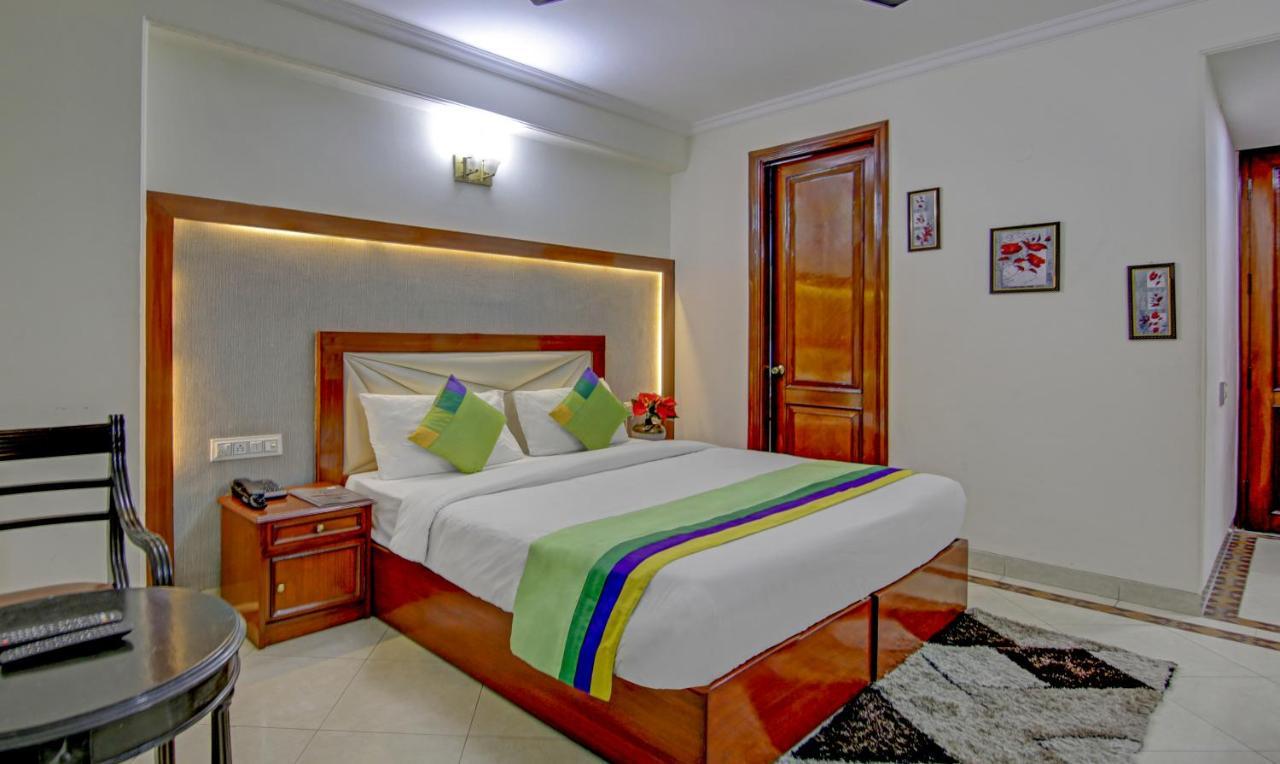 Treebo Corporate Park Hotel New Delhi Buitenkant foto