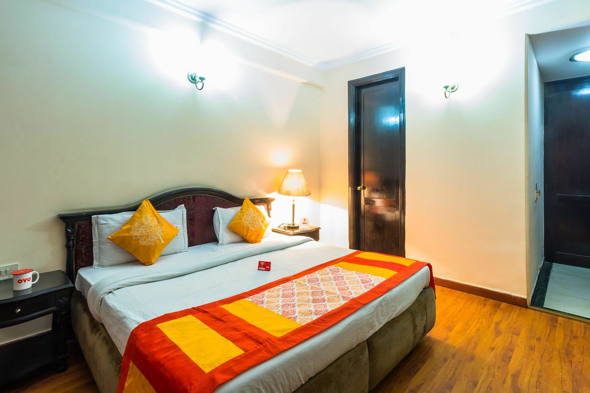 Treebo Corporate Park Hotel New Delhi Buitenkant foto
